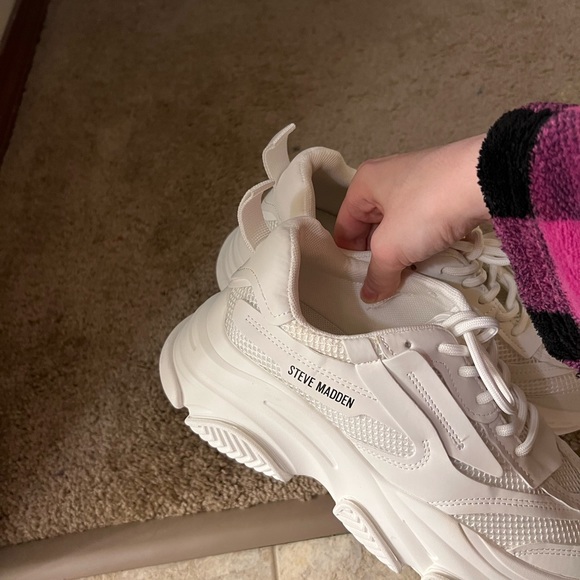 Steve Madden Possession - Picture 4 of 5